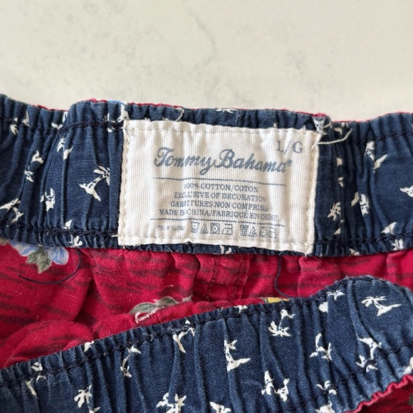 Tommy Bahama Jingle Bell Dock Lounge Shorts - Picture 5 of 5
